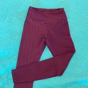 Fit Booty Apparel Leggings size M by Jessica